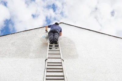 Peinture extérieure à la Trétoire — façades et ravalement