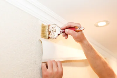 Pose de papier peint à la Trétoire — revêtements muraux et toiles de verre